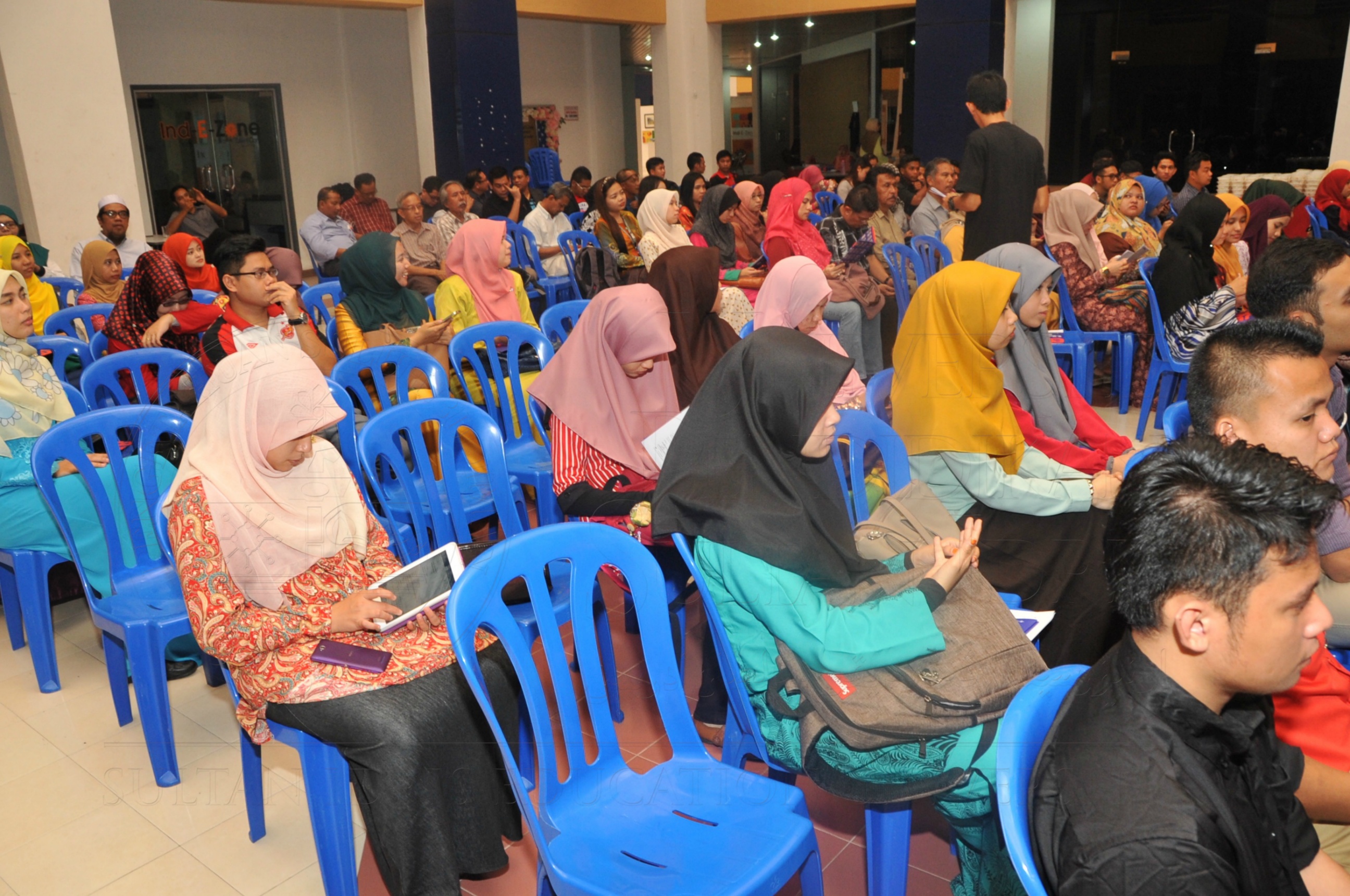 PRO15 173 ESE HAS 2329